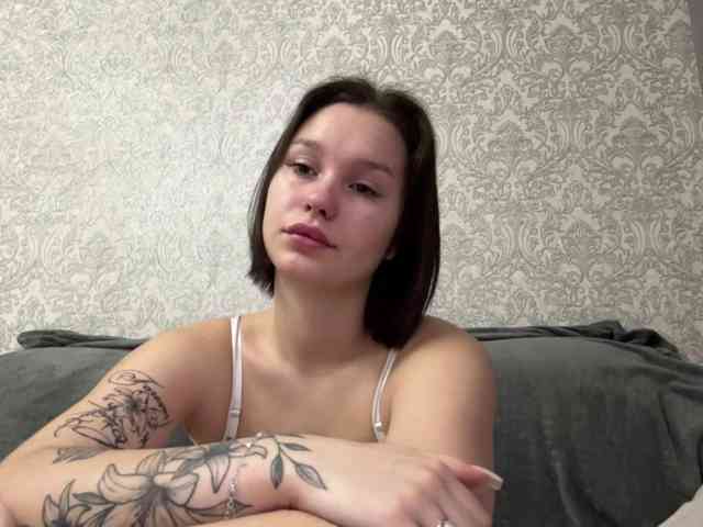 pearlmoonf webcam