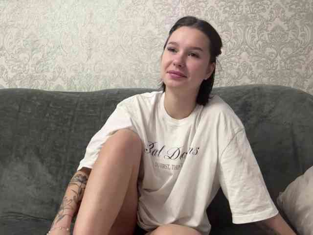 pearlmoonf webcam