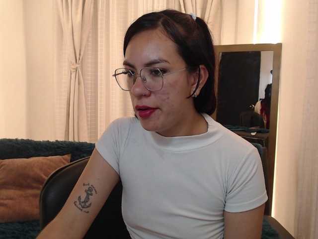 cellesteee-derlit live cam on BongaCams