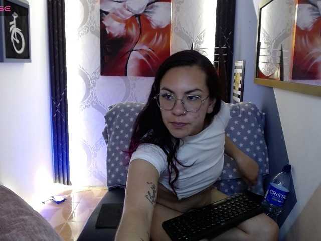 cellesteee-derlit live cam on BongaCams