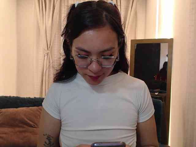 cellesteee-derlit webcam