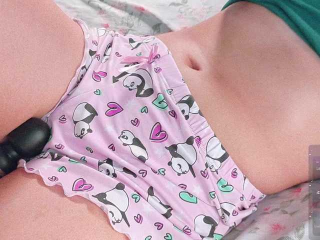 peach69love live cam on BongaCams