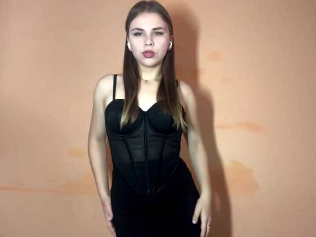 ShaundaBreau live cam on BongaCams