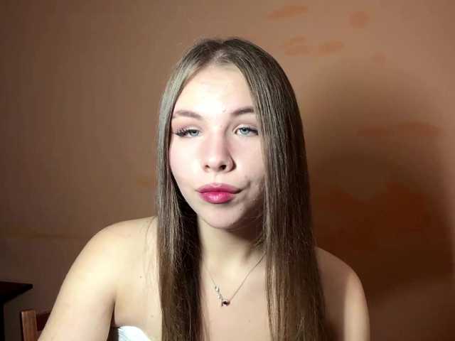 ShaundaBreau live cam on BongaCams