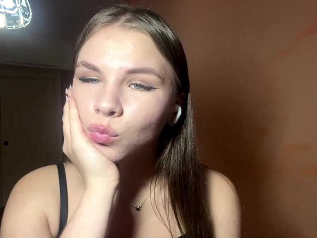 ShaundaBreau live cam on BongaCams