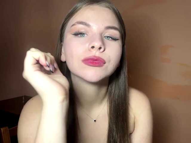 ShaundaBreau live cam on BongaCams