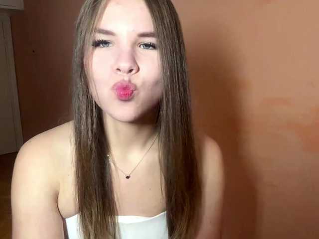 ShaundaBreau live cam on BongaCams