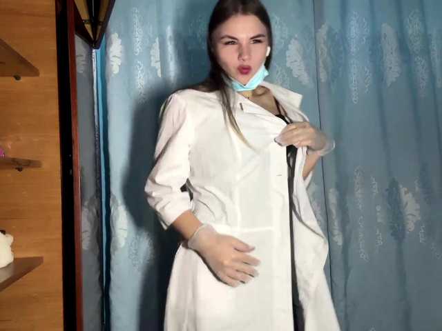 ShaundaBreau live cam on BongaCams