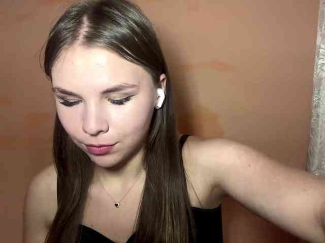ShaundaBreau webcam