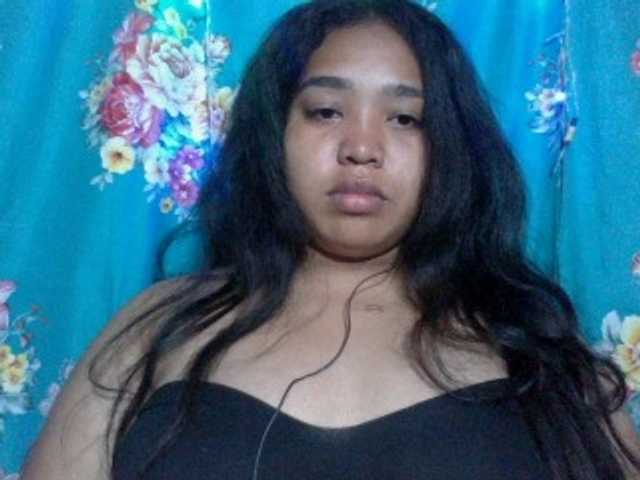 RiitahLoumens live cam on BongaCams