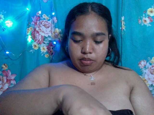 RiitahLoumens live cam on BongaCams