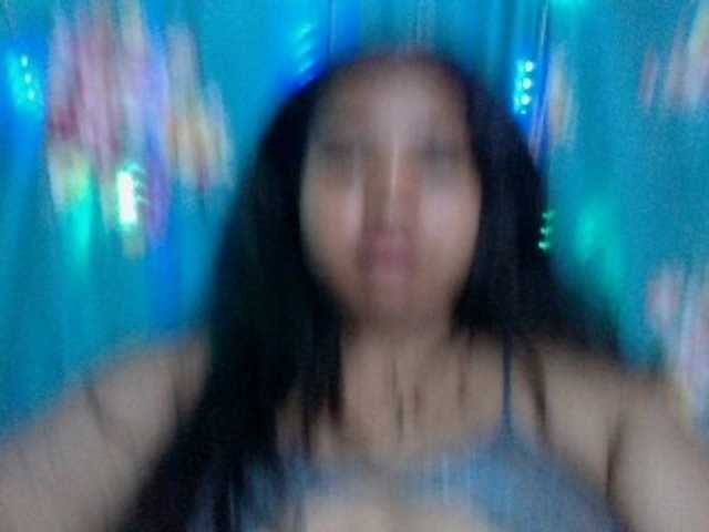 RiitahLoumens live cam preview