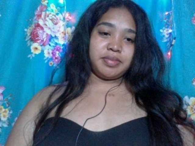 RiitahLoumens live cam on BongaCams