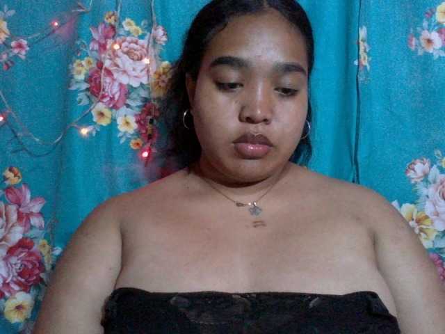 RiitahLoumens live cam on BongaCams
