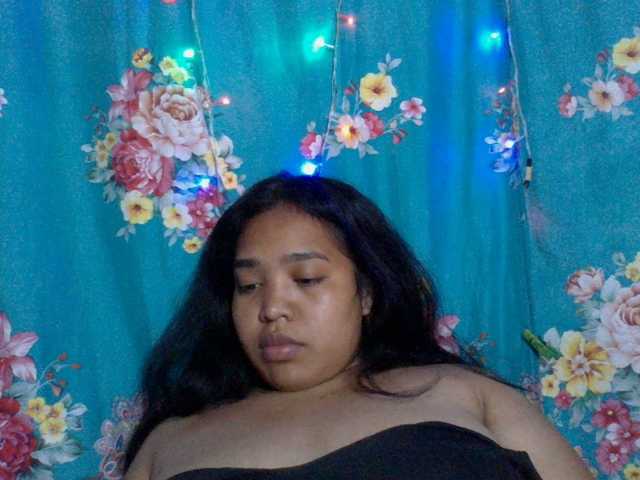 RiitahLoumens live cam on BongaCams