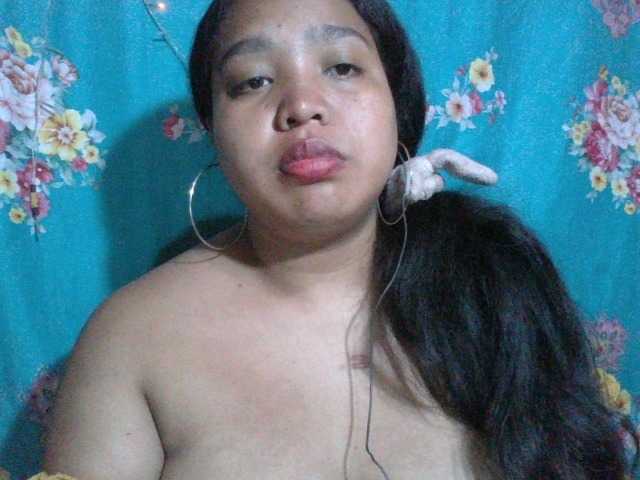 RiitahLoumens live cam on BongaCams