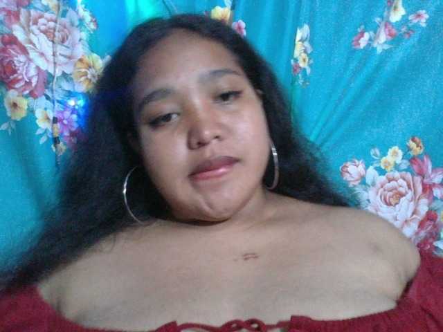 RiitahLoumens live cam on BongaCams