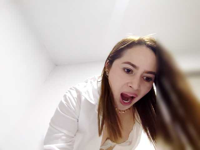 MiaCampbell webcam