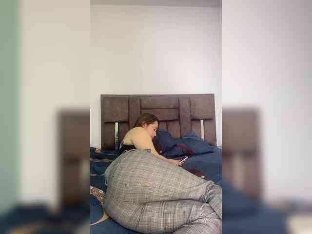 MiaCampbell webcam