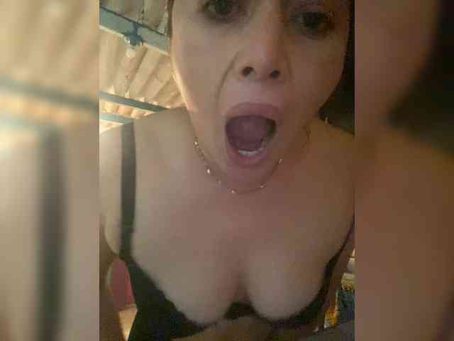 MiaCampbell