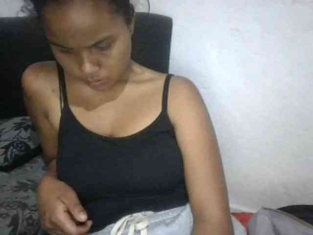 Modèle: Mayahery