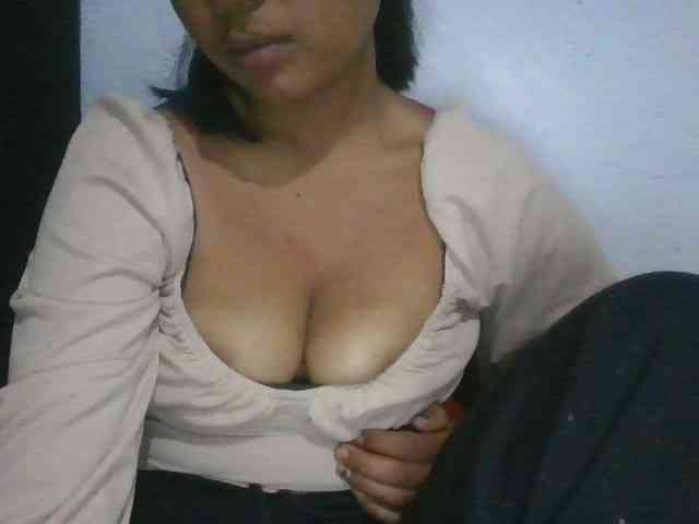 Modèle: Mayahery