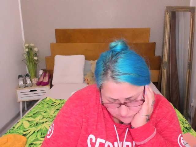 SweetBoobsM live cam on BongaCams