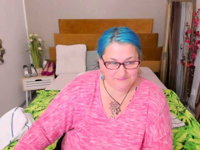 SweetBoobsM live cam on BongaCams