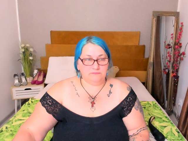 SweetBoobsM live cam on BongaCams
