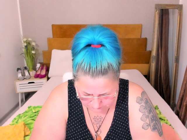 SweetBoobsM live cam on BongaCams
