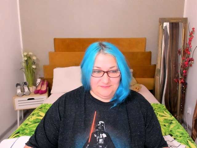 SweetBoobsM — live female cam