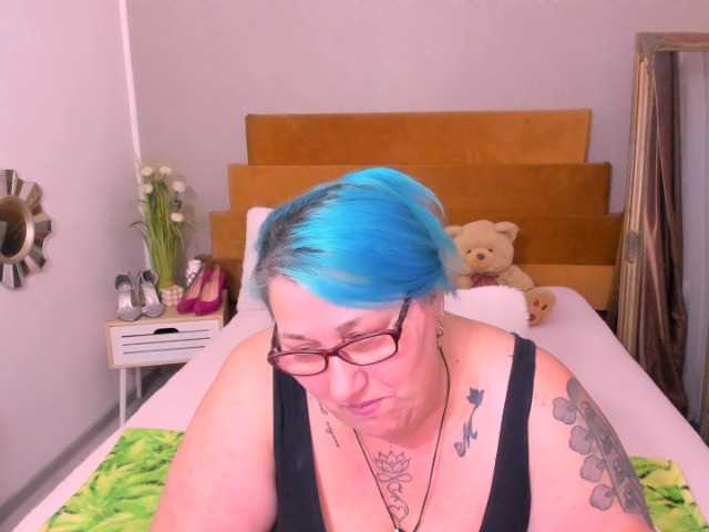 SweetBoobsM
