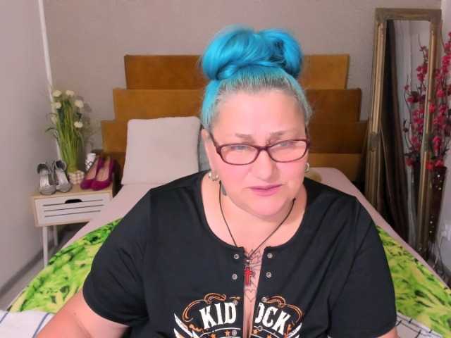 SweetBoobsM live cam on BongaCams