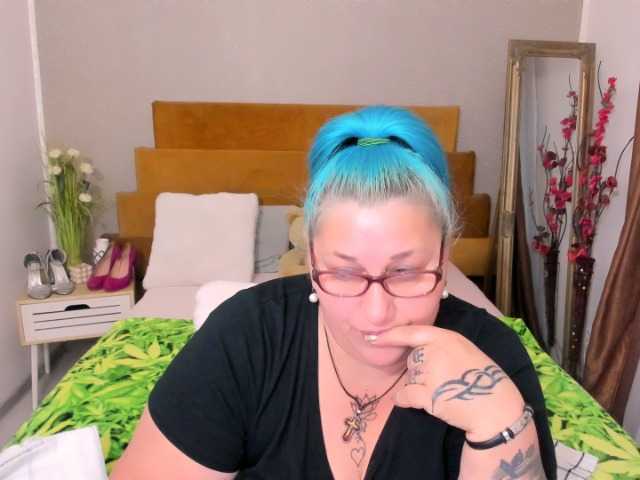 SweetBoobsM