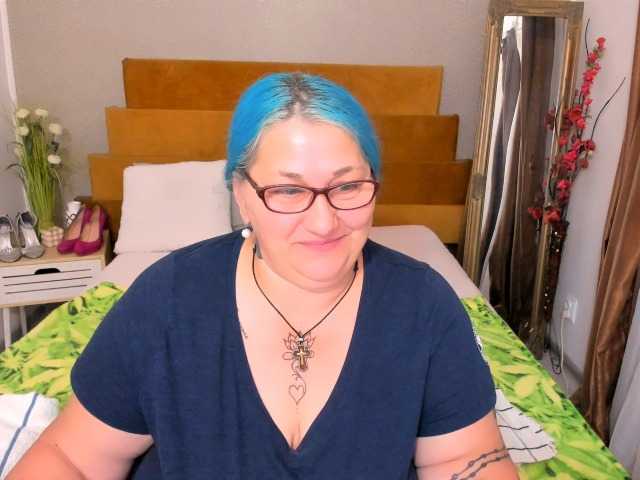 SweetBoobsM live cam on BongaCams