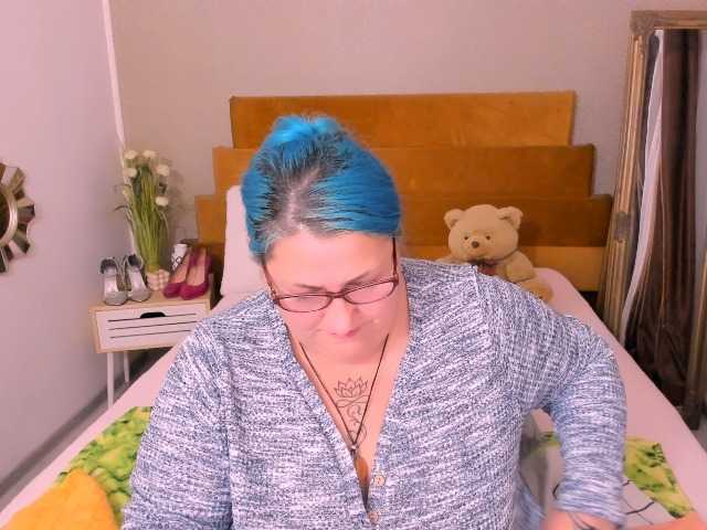 SweetBoobsM live cam on BongaCams