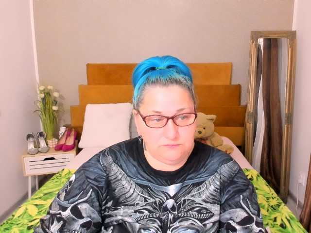 SweetBoobsM live cam on BongaCams
