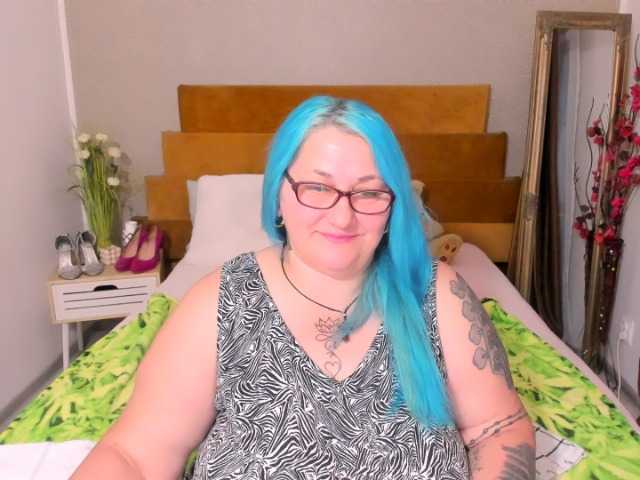 SweetBoobsM live cam preview