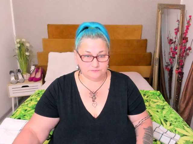 SweetBoobsM