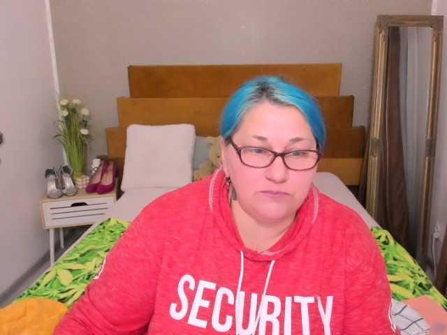 SweetBoobsM, live now on BongaCams