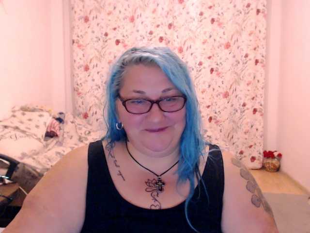 SweetBoobsM live cam preview