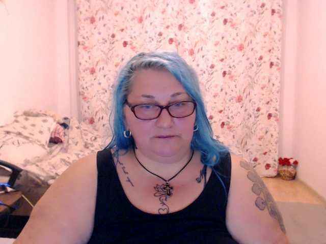 SweetBoobsM live cam on BongaCams