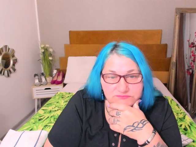 SweetBoobsM live cam on BongaCams