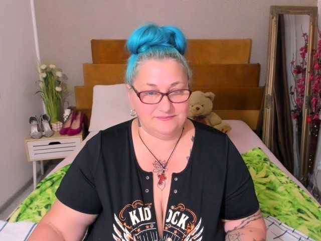 SweetBoobsM