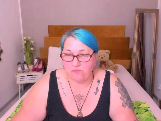 SweetBoobsM