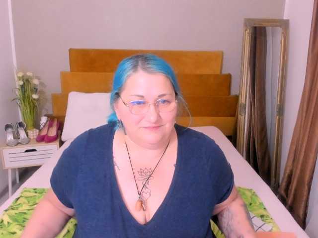 SweetBoobsM live cam on BongaCams