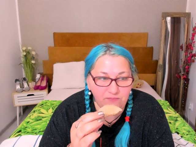 SweetBoobsM live cam on BongaCams