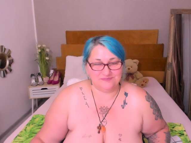 SweetBoobsM