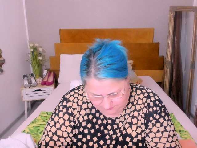 SweetBoobsM live cam on BongaCams