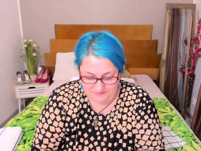 SweetBoobsM live cam on BongaCams